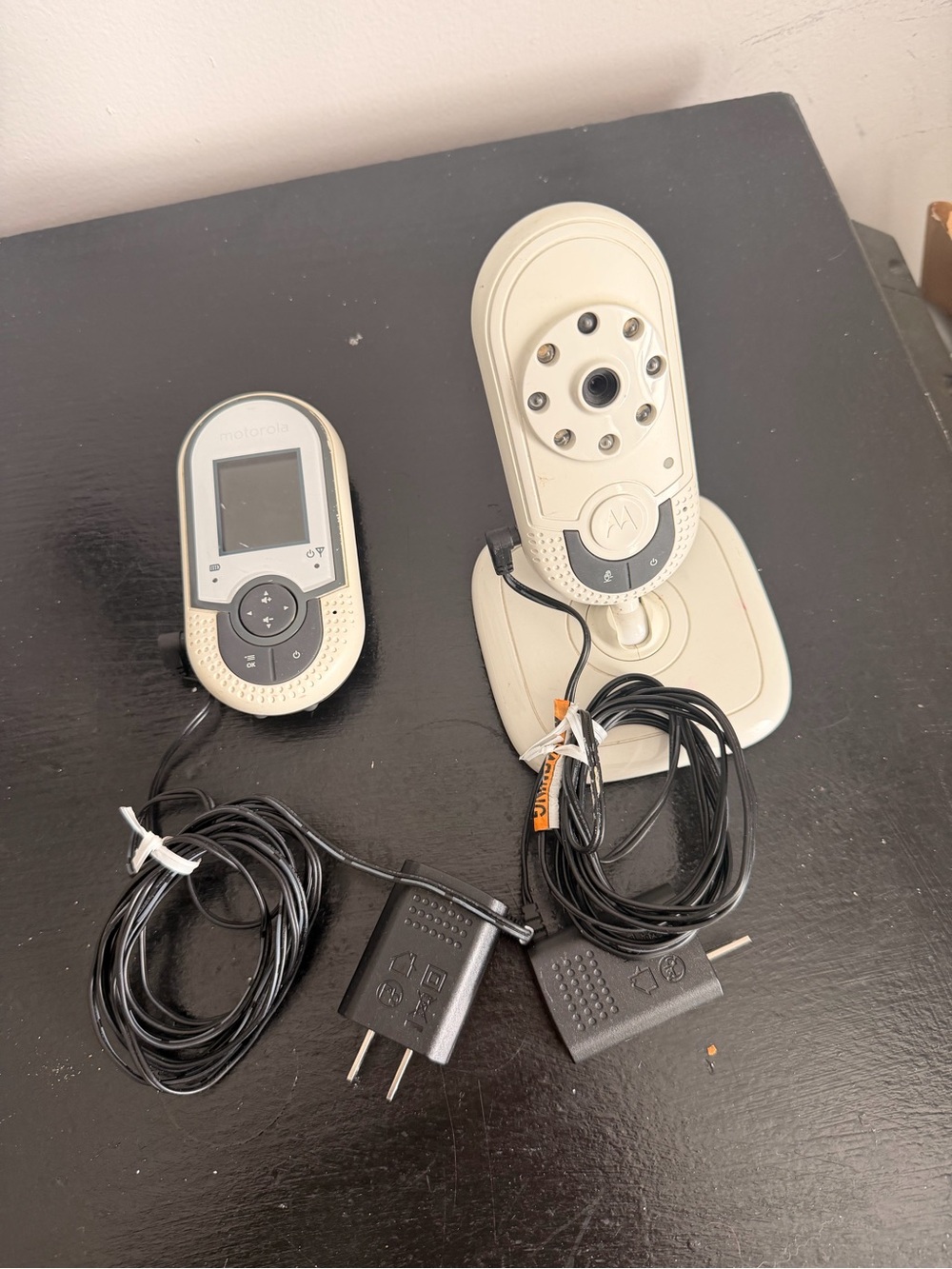 Motorola Baby Monitor Set in Beige and Black